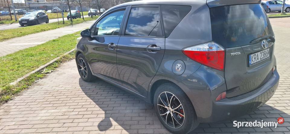 Toyota verso S 14 D4D Zero Rdzy Produkcja Japan Żary