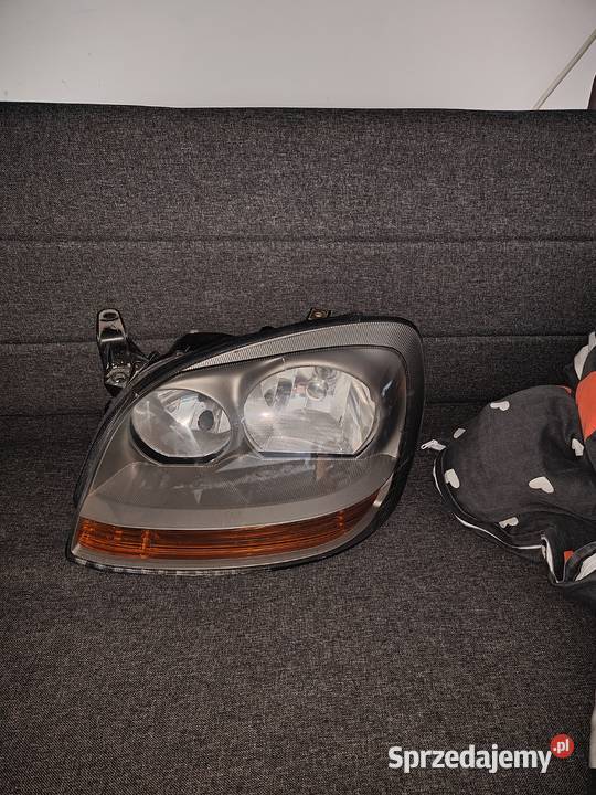 Lampa lewa nissan almera
