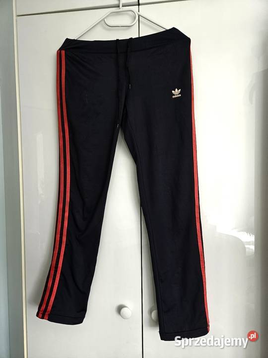 Zestaw ubrań rozmiar 36 dotyczy całości