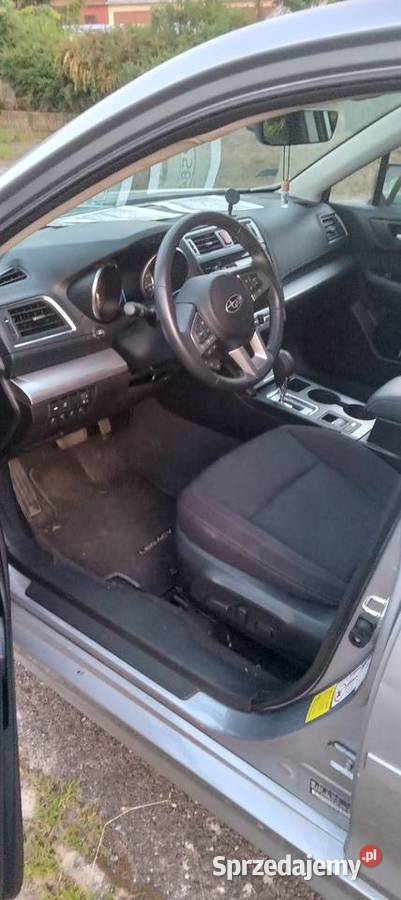 Subaru Legacy 25 benzyna 2017 37 TKM 4x4 Kołobrzeg