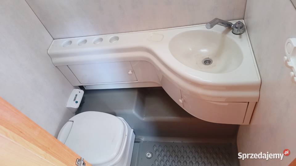 przyczepa kempingowa campingowa kemping OKAZJA Rok produkcji 1998 Międzybrodzie Bialskie