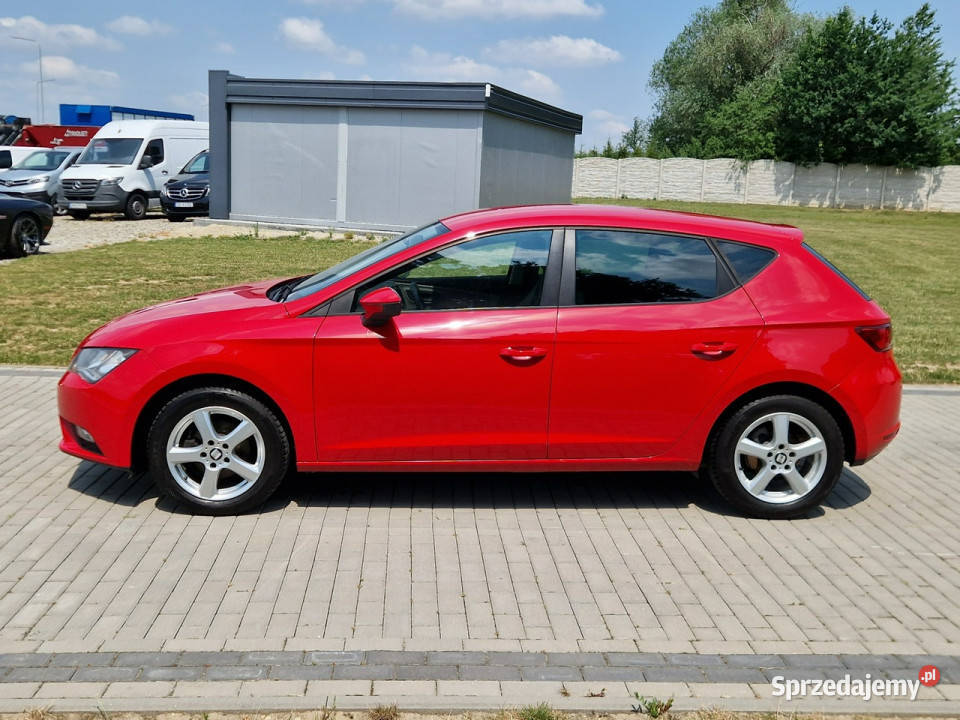 Seat Leon 12tsi 85 Benzyna Klima Alu Felgi Raty światła przeciwmgielne sprzedam