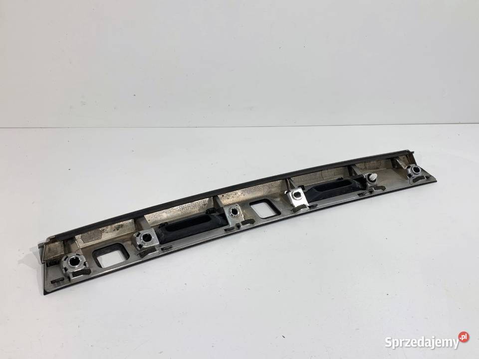 LISTWA KLAPY TYŁ TOYOTA COROLLA E21 osobowe