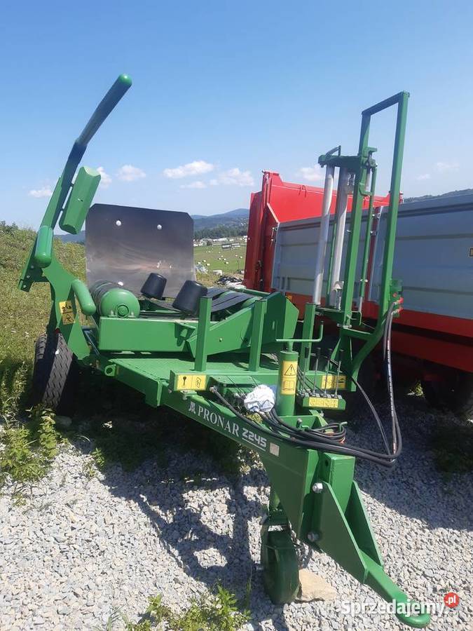 Owijarka samozaładowcza Pronar z245 Czerteż