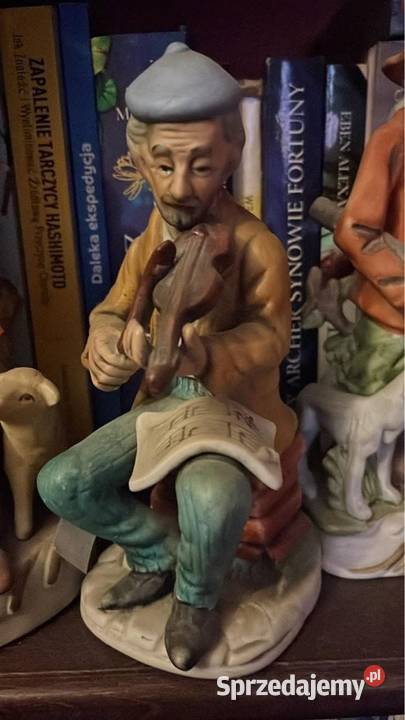 Figurka grajka skrzypce z nutami Piękna figurka Gdańsk sprzedam