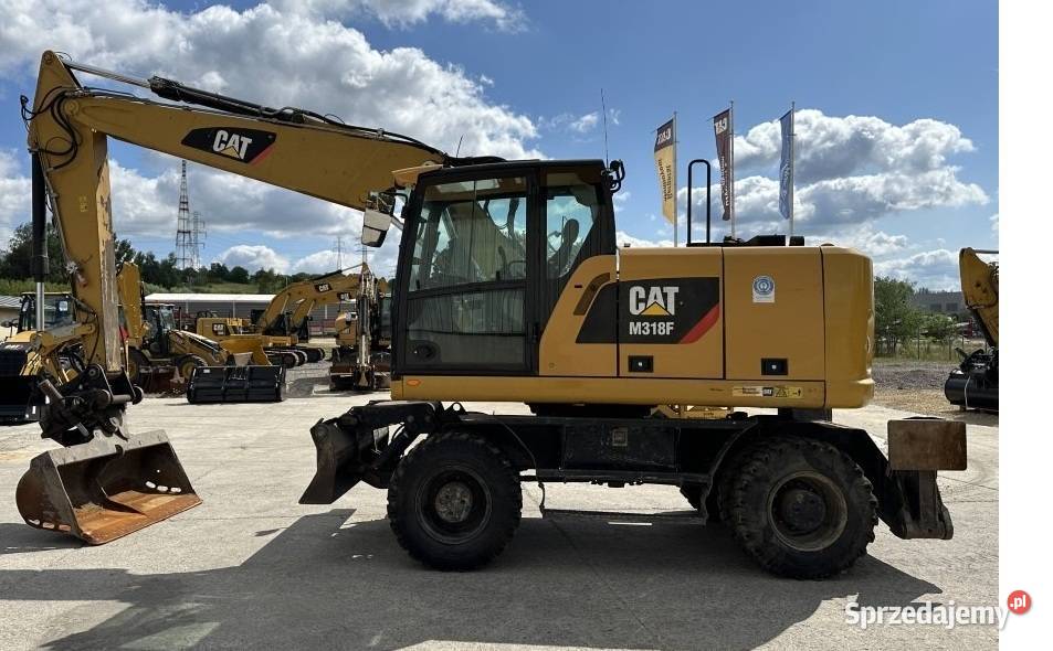 KOPARKA KOŁOWA CATERPILLAR M318F Tuliszków