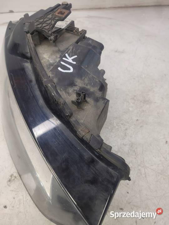REFLEKTOR PRAWY PRZÓD AUDI A4 B8 LIFT 8K0941004M Lampy przednie Przystajń