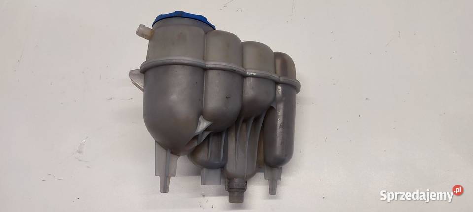AUDI A4 B9 ZBIORNICZEK WYRÓWNAWCZY 8W0121405E osobowe dolnośląskie