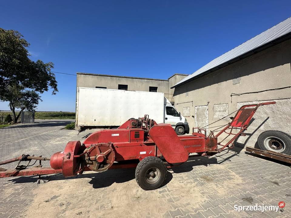 Prasa kostkująca Massey Ferguson 108 nieuszkodzony Kościelna Wieś