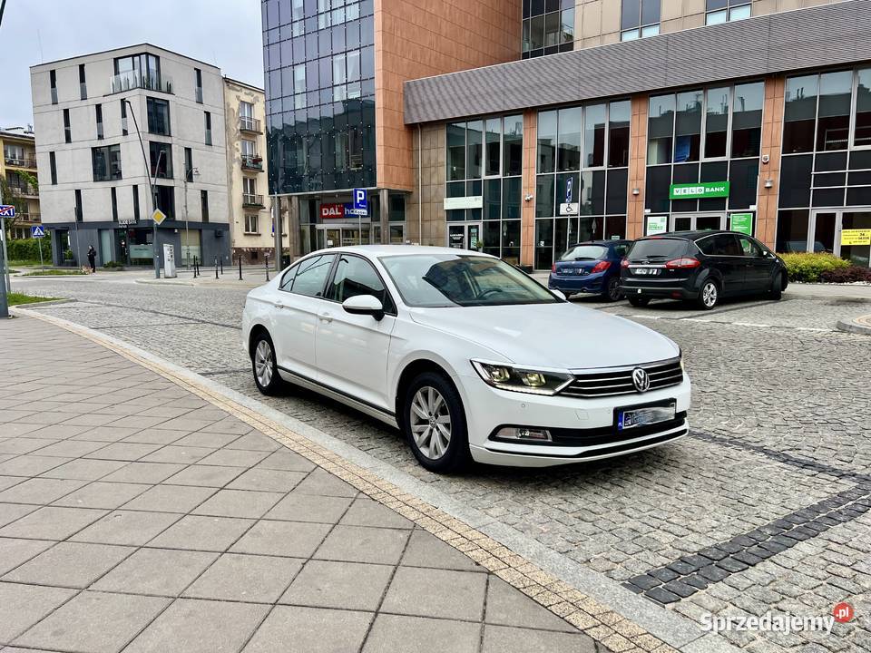 VW Passat B8 Salon Polska ORYGINALNY LAKIER I poduszka powietrzna
