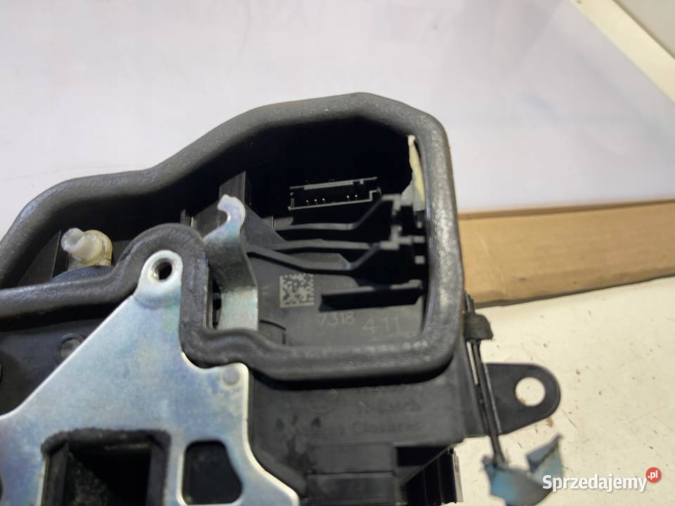 BMW X3 F25 X4 F26 ZAMEK DRZWI LEWY PRZEDNI PRZÓD