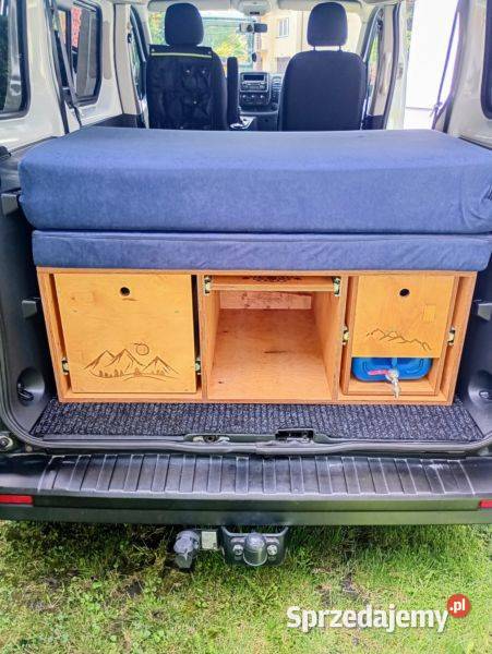 Renault Trafic 9 osób kampervan kamper Sędziszów