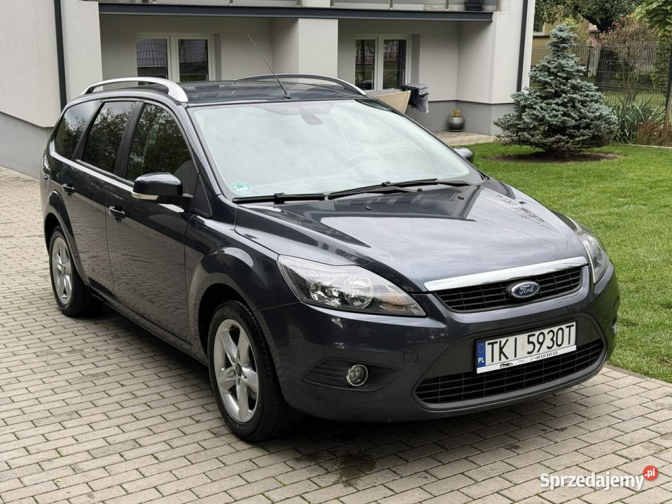 Ford Focus 18 Benzyna Serwisowany Gwarancja lakier metallic Piekoszów sprzedam