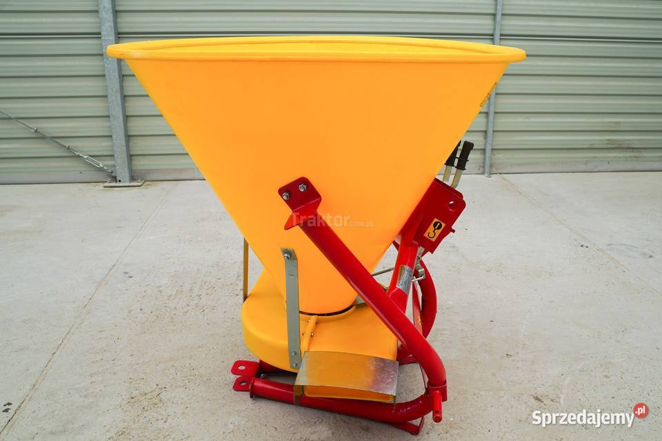 Rozsiewacz sadowniczy z przystawką S300 Strumyk Tajęcina