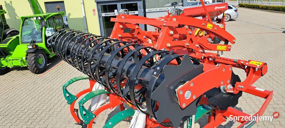 Kultywator ścierniskowy Enduro Pro 30m Łubowo