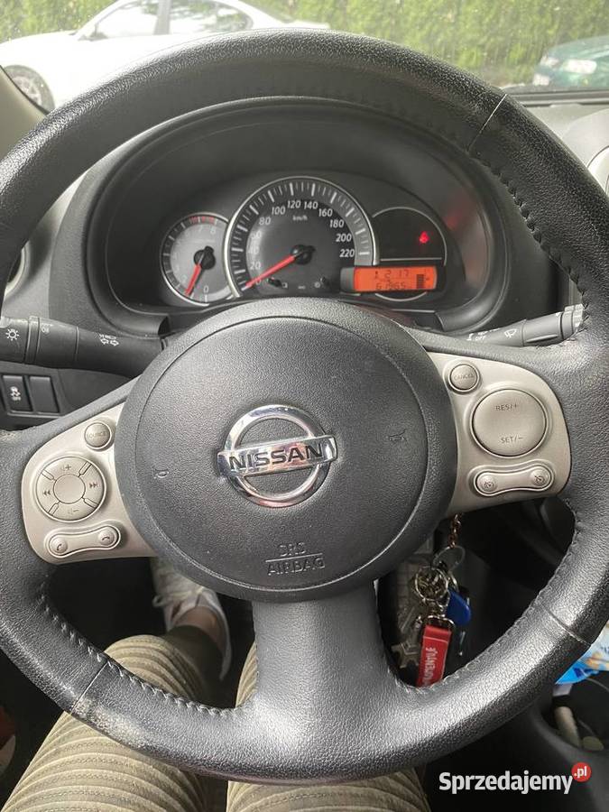 Emonomiczny miejski samochód Micra Jabłonna