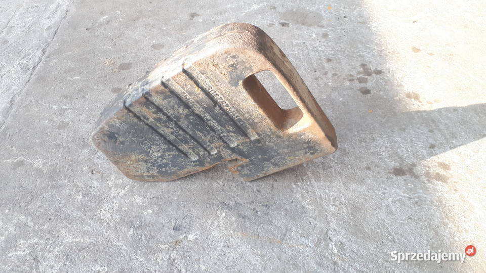 Obciążniki URSUS 3512 28124514 MF 255 Stara Rokitnia