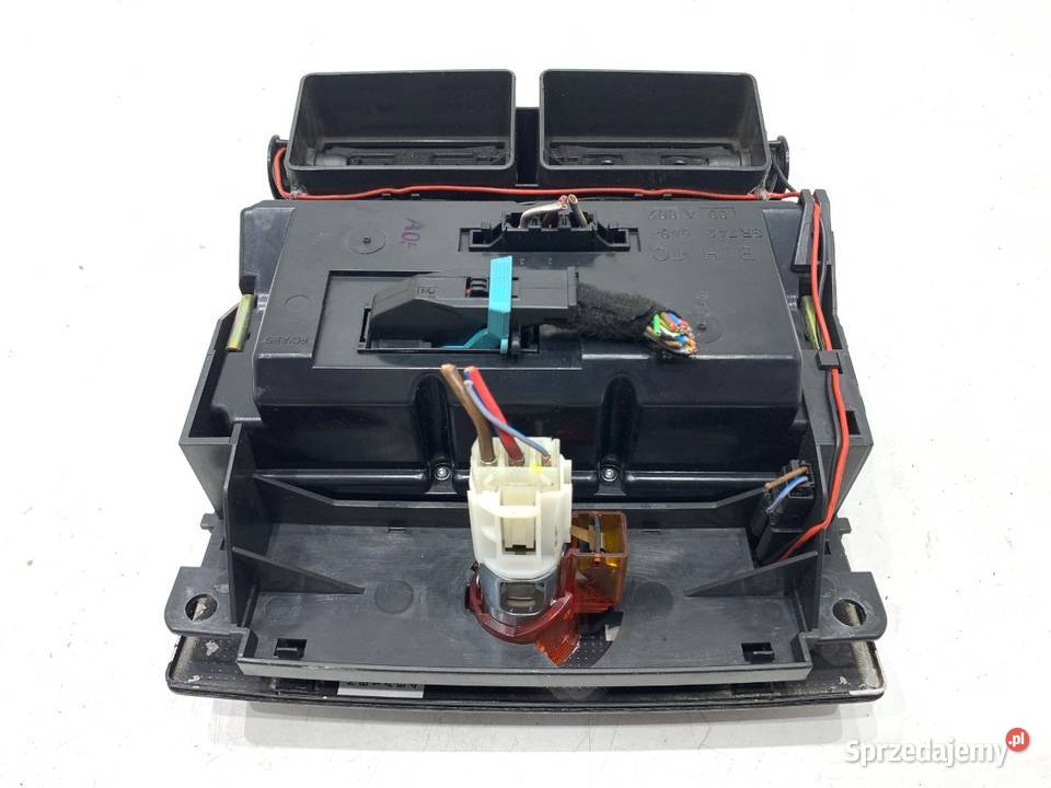 PANEL STEROWANIA NAWIEWU KLIMATYZACJI TYŁ AUDI