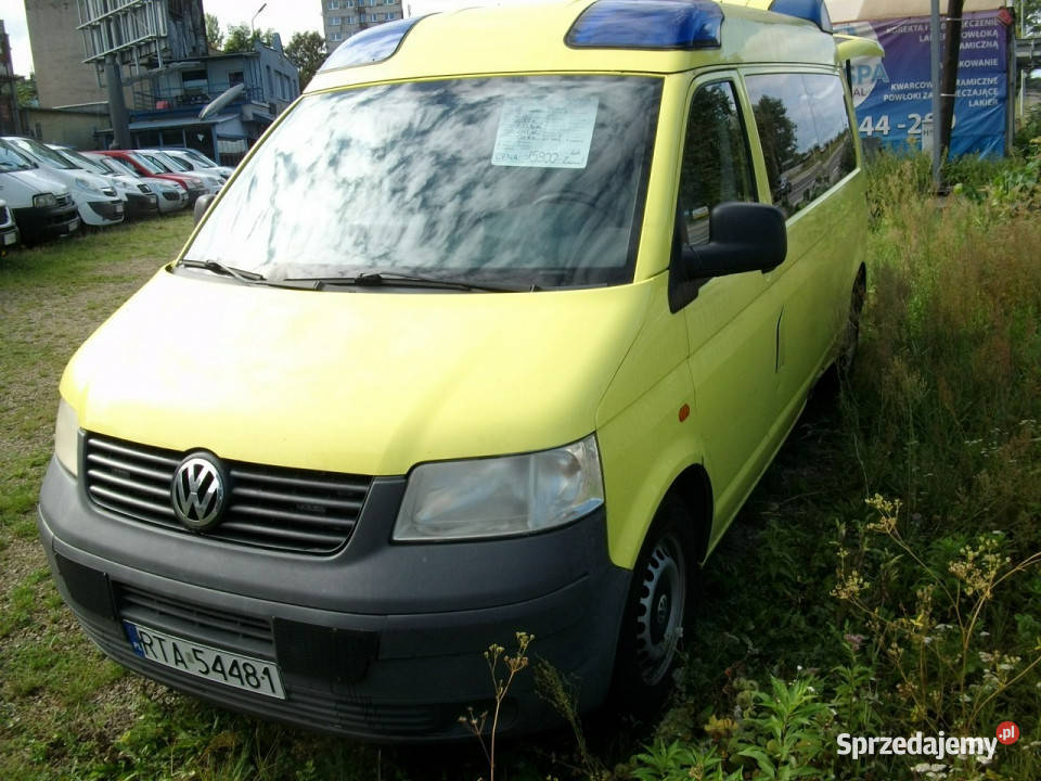 Volkswagen Transporter Sanitarka Przewozowa T5 Rok produkcji 2005 Katowice
