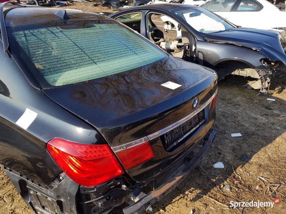 KLAPA BAGAŻNIKA F01 750 I BLACK SAPPHIRE Lipno