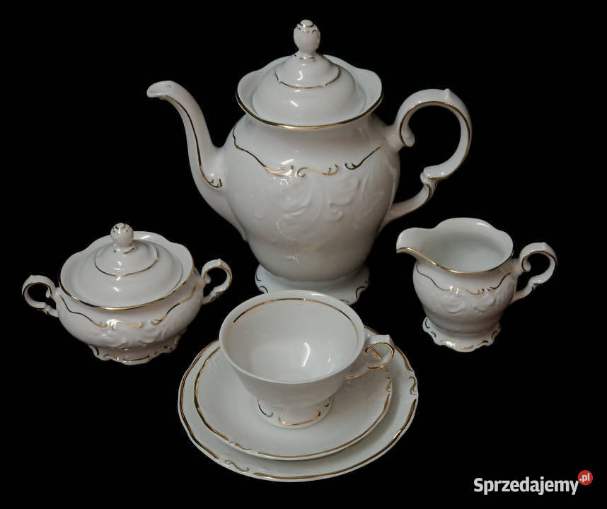 Serwis do herbaty Izyda Amon 12osobowy porcelana Wałbrzych