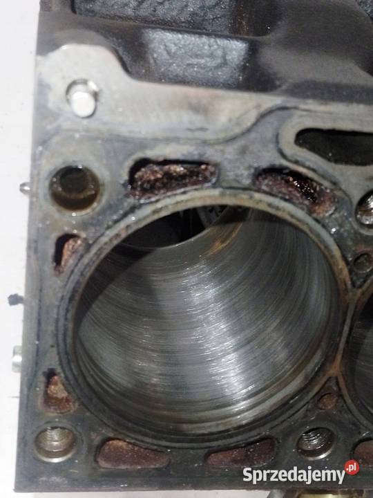 BLOK SILNIKA 16 FSI BAD GOLF 4 BORA AUDI A2 Sosnowiec