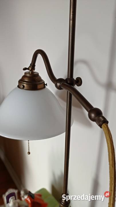 Stara mosiężna lampka nocna