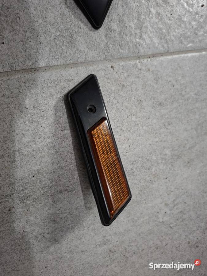 Kierunkowskazy do BMW E36 oryginalne osobowe mazowieckie Błonie