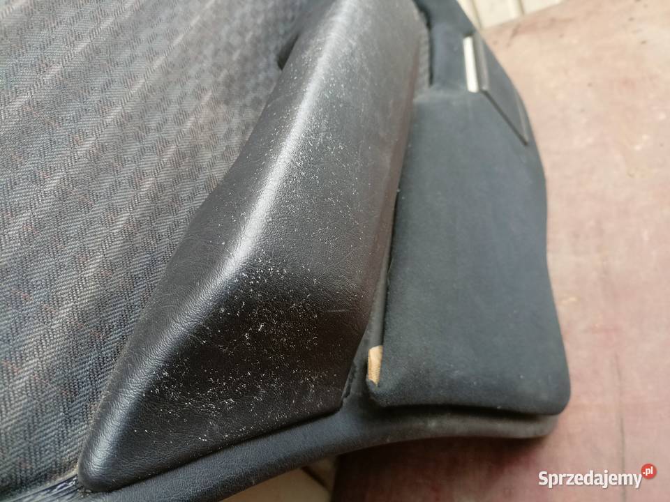 Mercedes W124 boczki drzwiowe czarne tylne prawy świętokrzyskie Skarżysko-Kamienna sprzedam