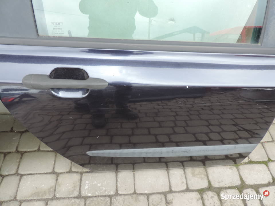 DRZWI PRAWY TYŁ FIAT STILO 1 5D HB KOLOR 841A sprzedam