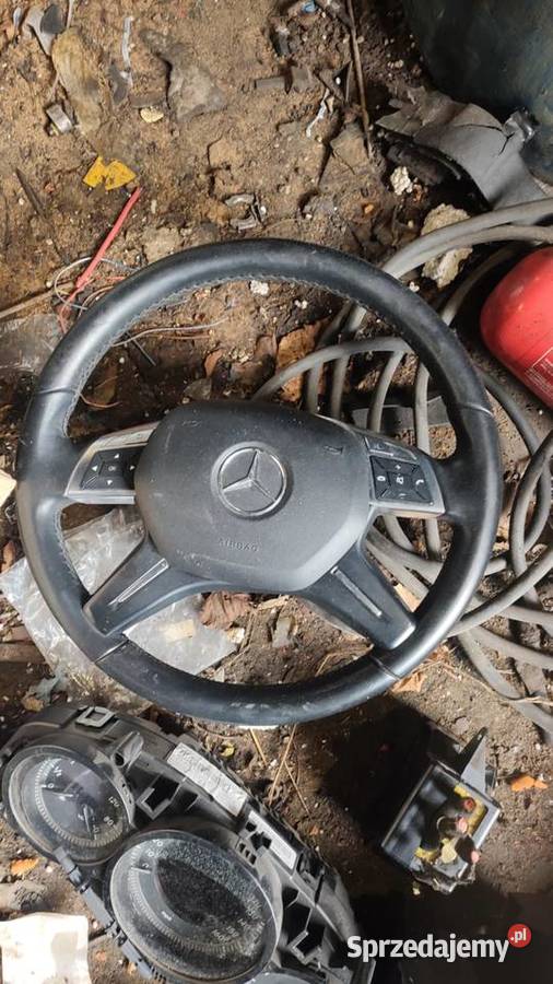 Kierownica multifunkcja Mercedes w204 lift Książ Wielkopolski