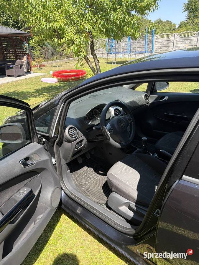Opel Corsa sprawna klimatyzacja Rok produkcji 2011 Brzeg