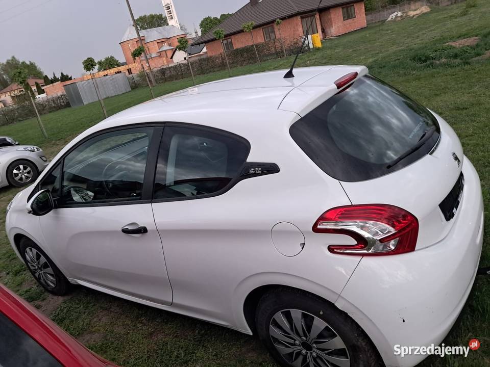 Peugeot 208 silnik 11 benzyna idealny na miasto Zarzecze