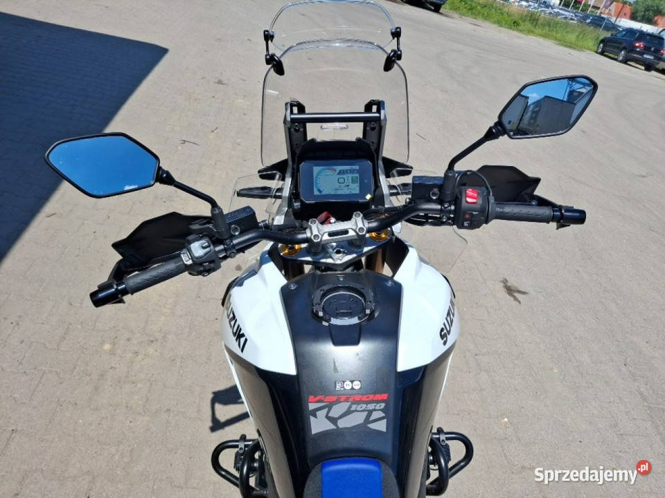 Suzuki VSTORM Komorniki