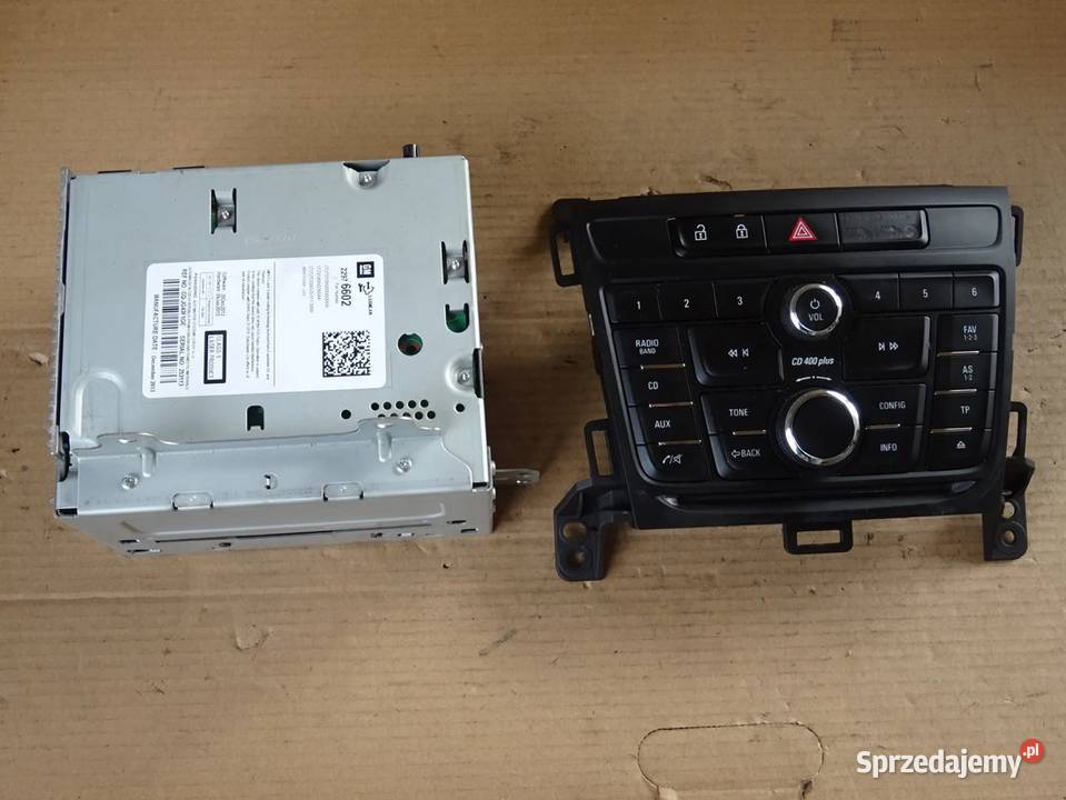 Radioodtwarzacz cd CD400plus panel sterujący Sprzęt audio fabryczny Parcice