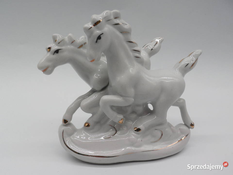 Piękna Porcelanowa Figurka Konie w Galopie wielkopolskie Raszków
