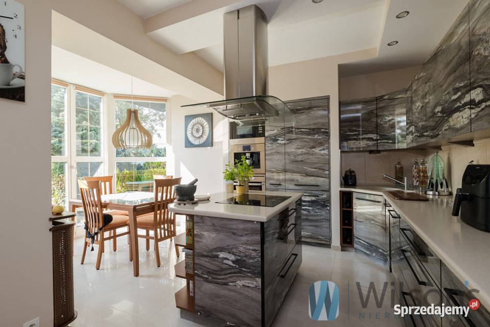 Dom wolnostojący Warszawa Kolejarska 36319m2 mieszkalny