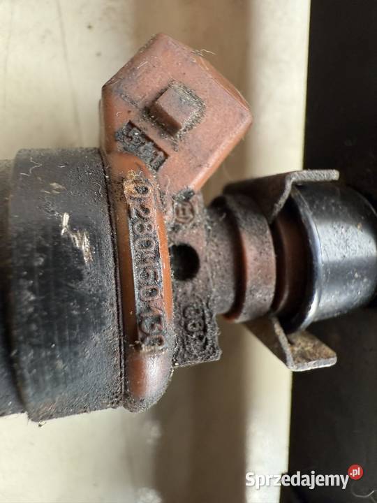 Listwa wtryskowa BMW e23 e24 e28 m30 0 280 150