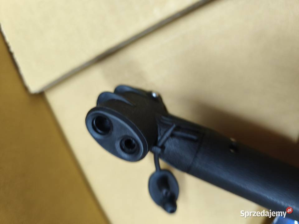 Pompka rowerowa 8 bar BETO na każdy zawór Dębica sprzedam