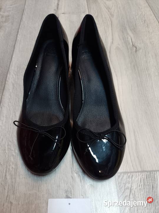 40 ASOS Design Czarne czółenka z Londynu na Kraków