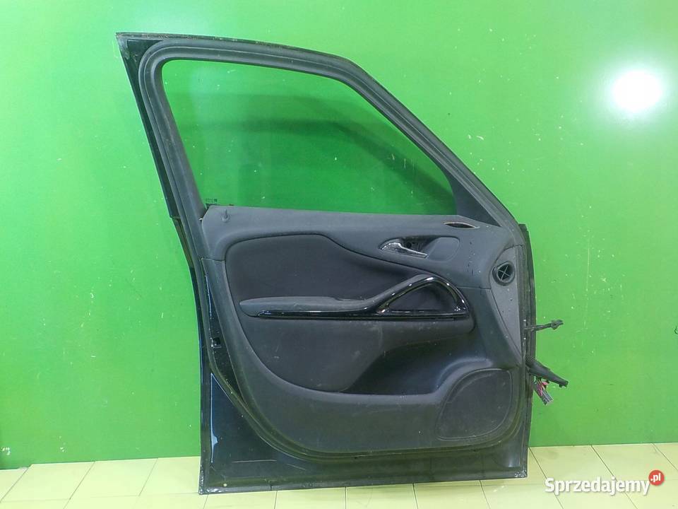OPEL ZAFIRA C 20 CDTI 14r 5D drzwi lewe przod
