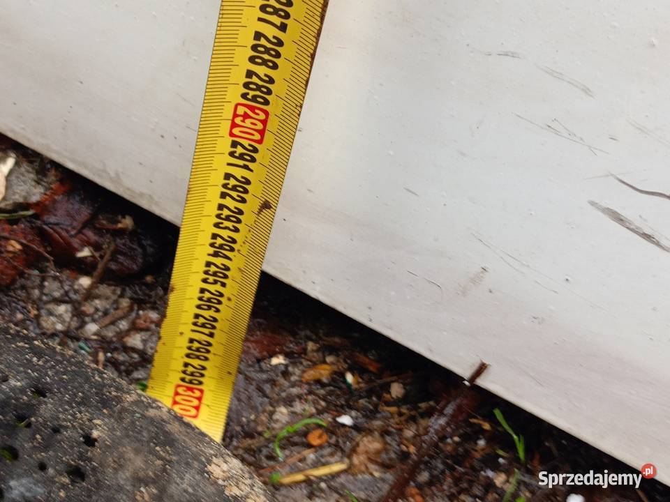 Drzwi garażowe bramy hale skrzydłowa Solec nad Wisłą