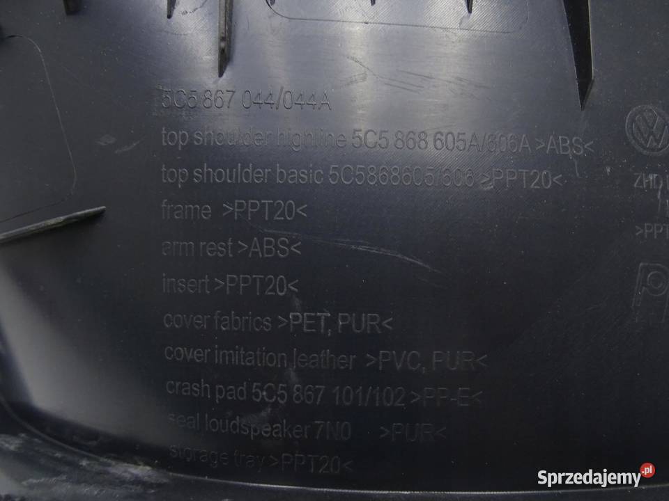 BOCZEK TAPICERKA DRZWI PRAWY TYŁ 5C5867044 VW osobowe