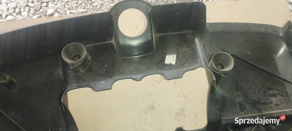 Pokrywa silnika skoda octavia ll 16 benzyna Biała