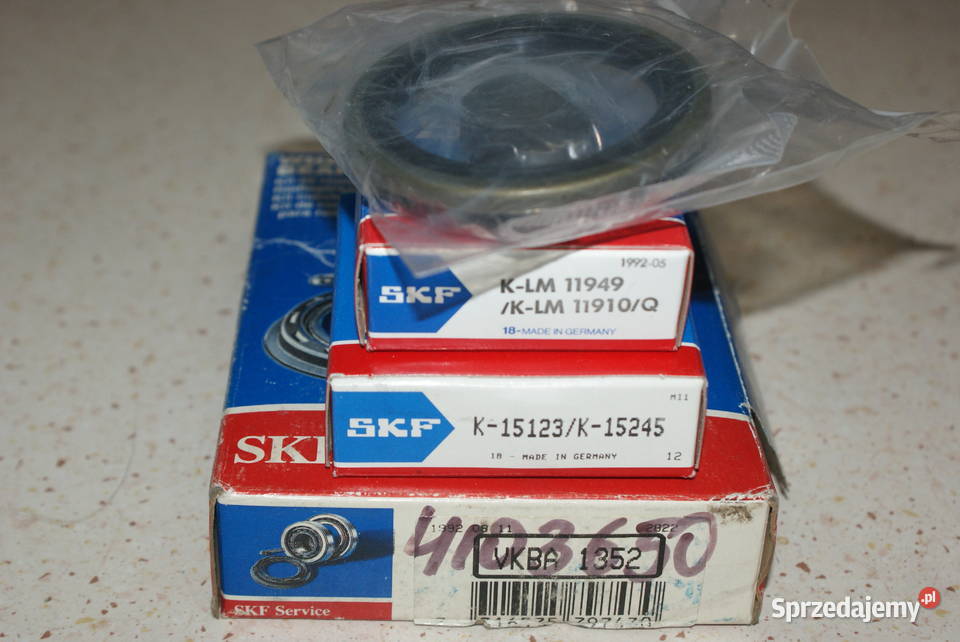 VKBA 1352 Zestaw łożysk koła tył MAZDA 323 III Białobrzegi