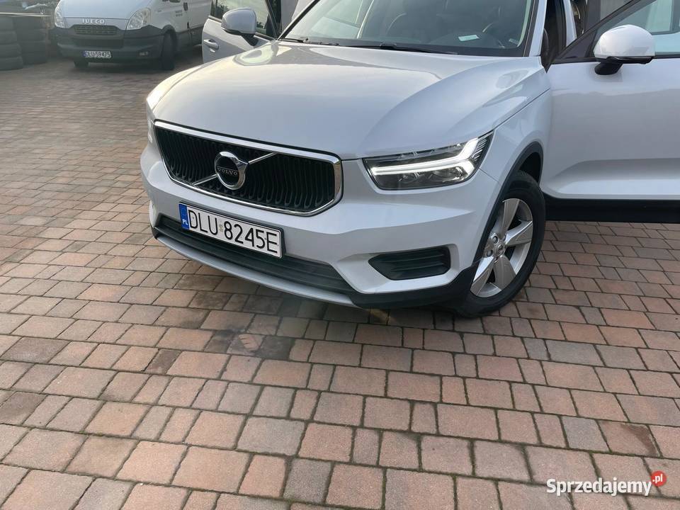 VOLVO XC40 Bezwypadkowe zarejestrowany Motoryzacja sprzedam