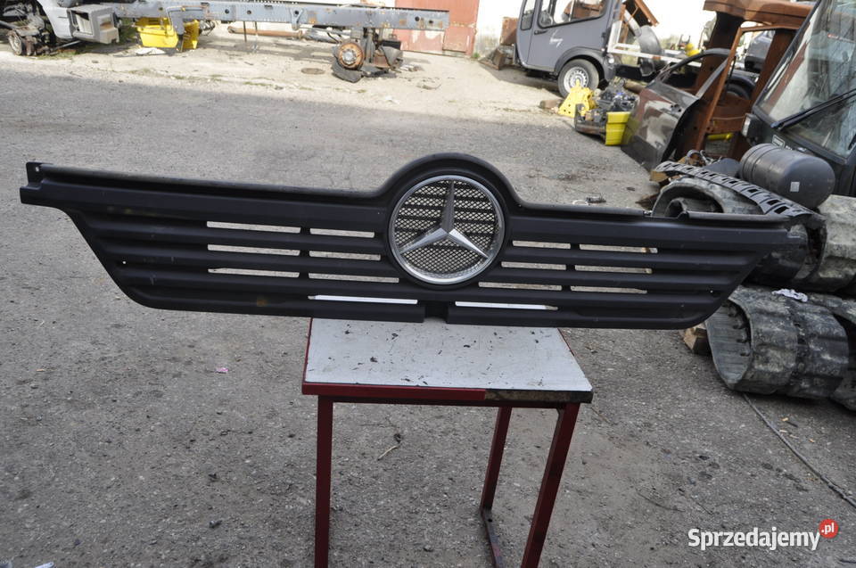 Mercedes Atego Grill Atrapa A9738800185 ciężarowe Sierakowice