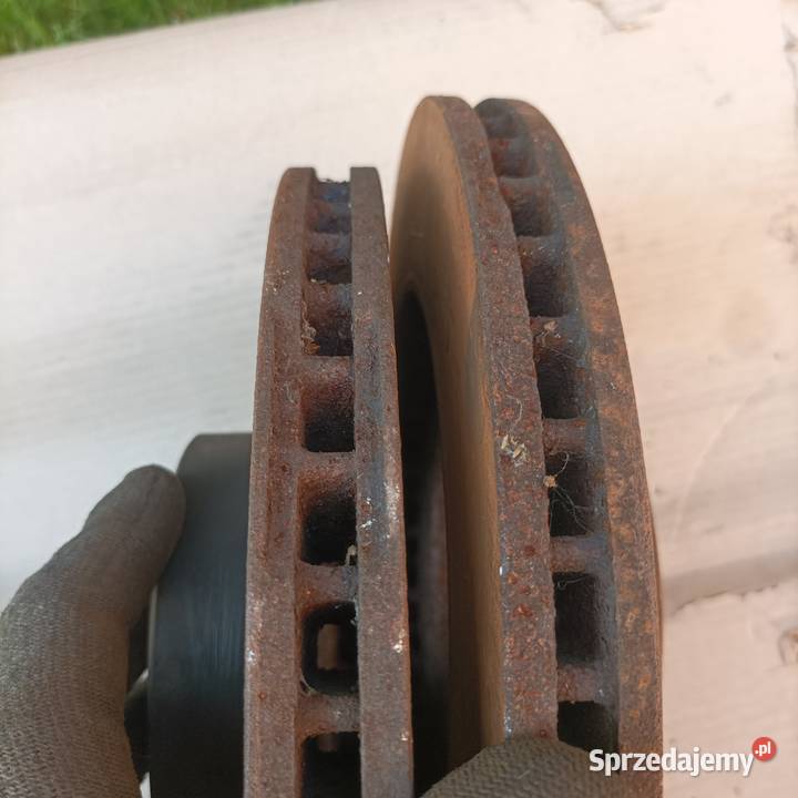 Subaru impreza 2 tarcze hamulcowe klocki przód Skoczów