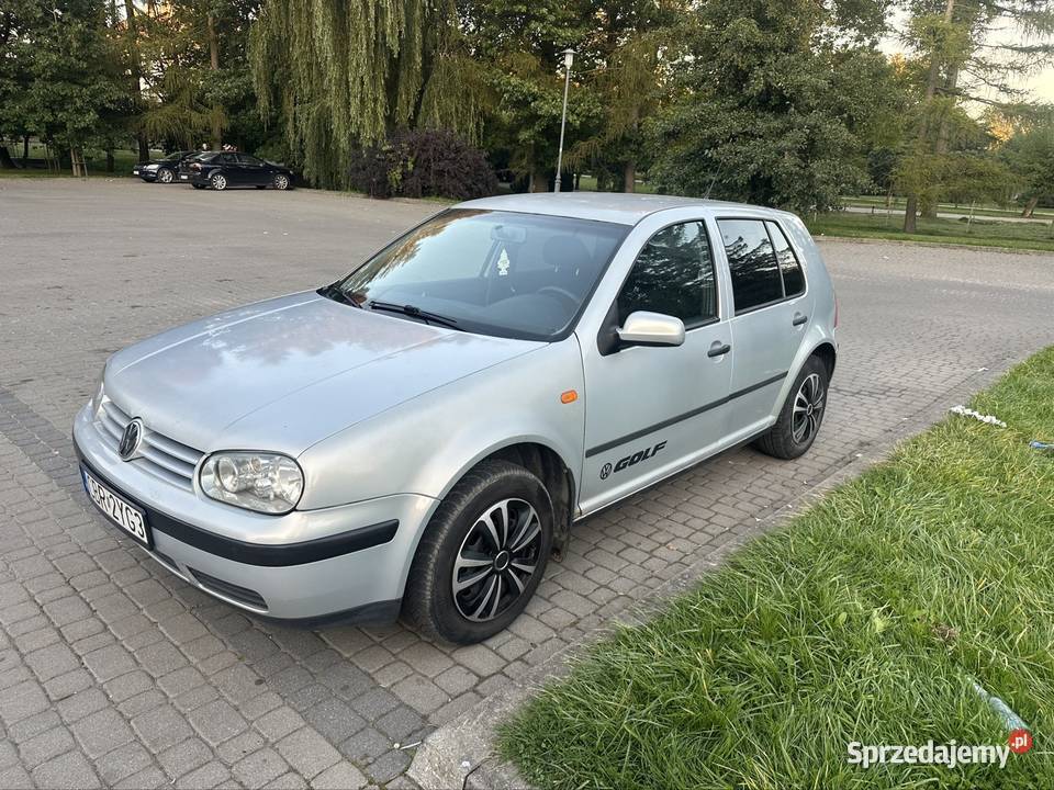 Golf 4 16 benzyna Zdrowa buda Opłaty długo Motoryzacja Morąg