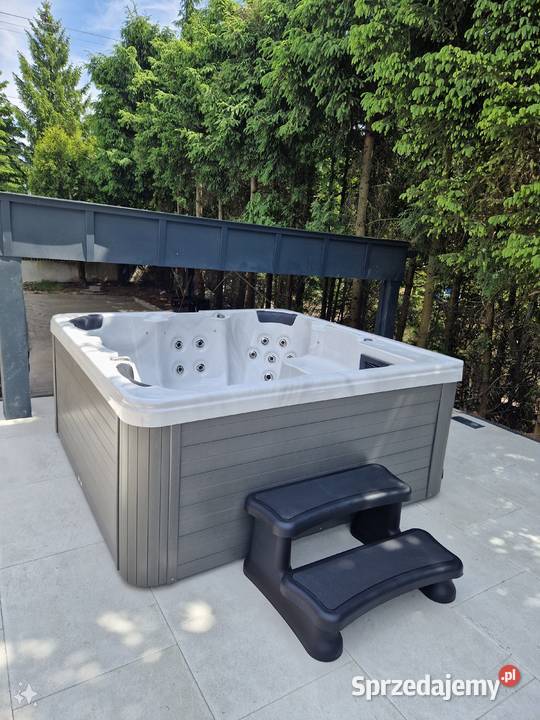 Jacuzzi ogrodowe SPA Balboa 220x220 Akryl Olkusz